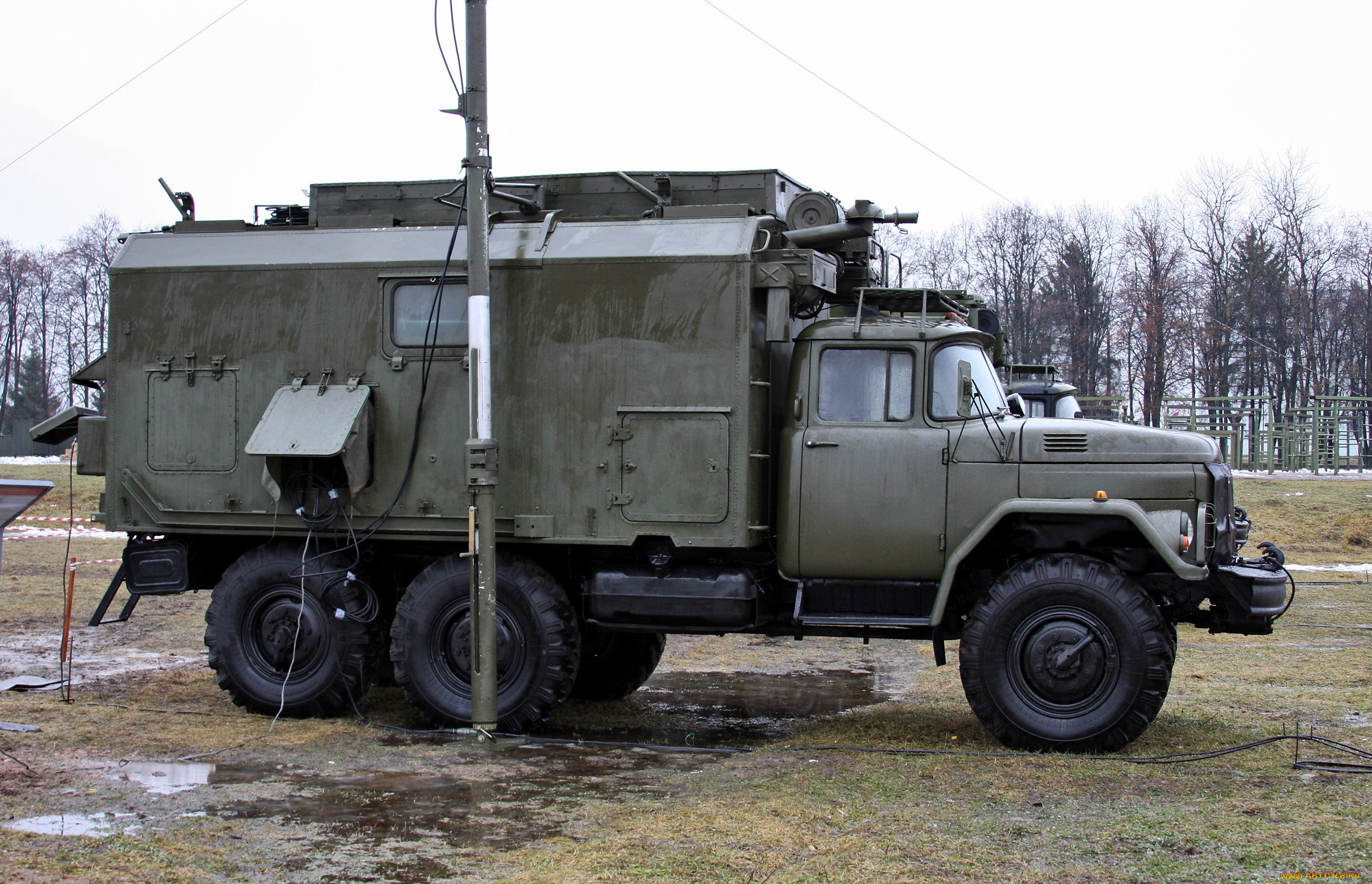 Связь газ. Радиорелейная станция р-419а на базе ЗИЛ-131. Р-409 ЗИЛ 131. ЗИЛ 131 радиорелейная станция. Радиорелейная р419 ЗИЛ.